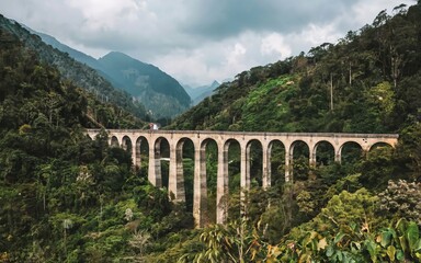 Fototapeta premium Photo demodara nine arch bridge ella sri lanka
