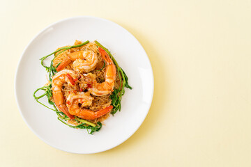 Stir-fried rice vermicelli and water mimosa with shrimps