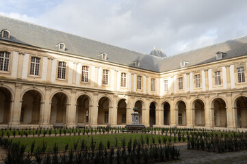 Cloitre Musée Saint Remi