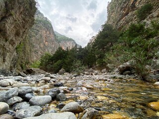 Wandern durch die Samaria-Schlucht