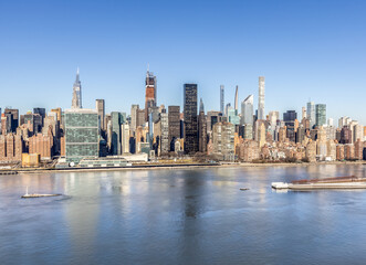 Obraz premium Rooftop view of midtown new york city