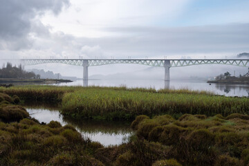 Puente del tren de alta velocidad en Catoira, Pontevedra, Galicia, España