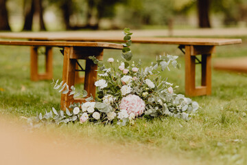 Composition florale pour la cérémonie de mariage