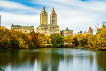 Naklejka premium central park in the fall