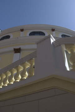 Hermosa arquitectura en nuestros parques y plazas.