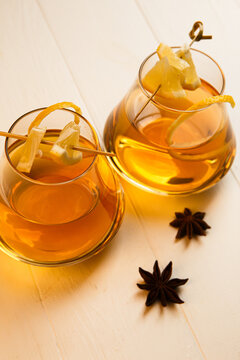 Mulled wine. Gl&uuml;hwein.