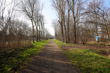 Fototapeta na wymiar Bicycle path named Europapad on the edge of the village of Nieuwerkerk aan den IJssel