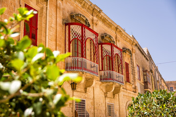 Balconies with worked structure in the center of Mdina (Malta) - 739219433