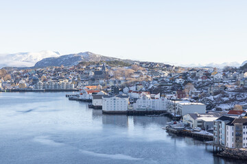 Obraz premium View of the town of Kristiansund city from the bridge over Soersundet (NOR Sørsundet)
