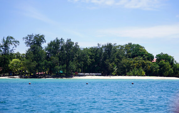 Tunku Abdul Rahman National Park viewed from the speedboat