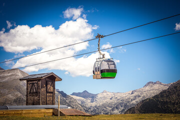 cable car in the mountain, in the highest part of the mountain © Maria de la Pe/a