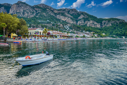 T&uuml;rkiye - Muğla'da marmaris Turun&ccedil; kasabası manzarası ve limanı. Ege b&ouml;lgesinin en g&uuml;zel turistik yerlerinden biri..​