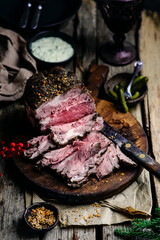 Roastbeef with tartar sause.style rustic.