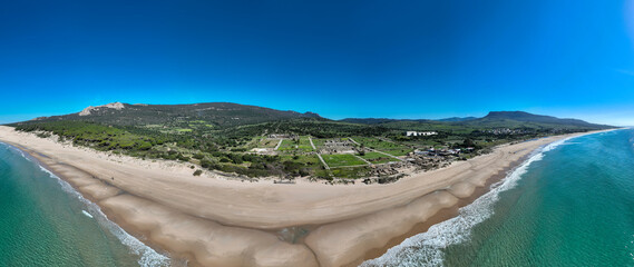 vista panorámica de la playa de Bolonia en el municipio de Tarifa, Andalucía 