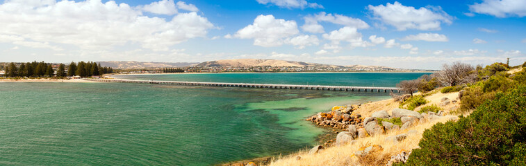 Causeway connecting Victor Harbor to Granite Island on the Fleurieu Peninsula in South Australia - obrazy, fototapety, plakaty