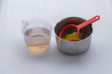 Decoction of bay leaves as a herbal medicine, bay leaves are rich in benefits