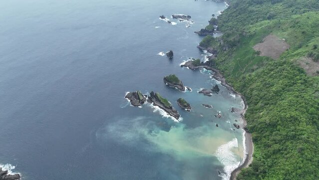 
This location is called ORONG BUKAL BEACH, located in Sekotong, West Lombok.