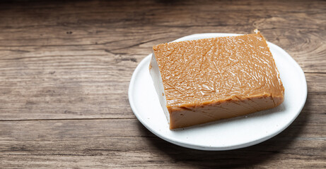 Acorn jelly on a plate	