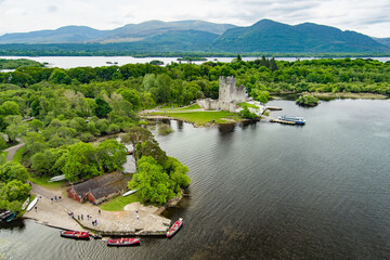 Ross Castle, 15th-century tower house and keep on the edge of Lough Leane, in Killarney National Park, County Kerry, Ireland. - obrazy, fototapety, plakaty