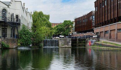 Obraz premium London - 06 03 2022: Lock on the Regent's Canal near Water Ln in Camden Town.