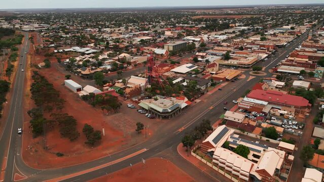 wide shot of Kalgoorlie Boulder mining city during the day in Western Australia