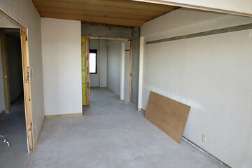 改装中のマンション室内