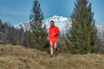 Man trains to run in the mountains