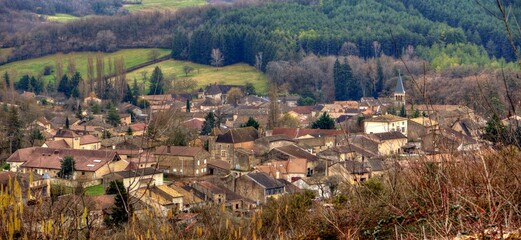 Obraz premium Village viticole de Plottes dans le Mâconnais-Tournugeois.