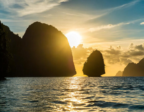 Silhouette of Cadlao island at sunset, El Nido, Palawan, Mimaropa, Luzon, Philippines