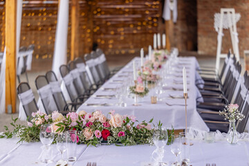 Wedding table with pink flowers