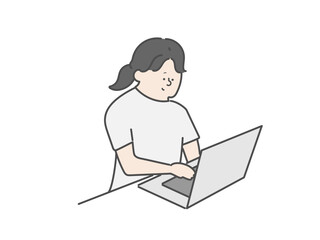 パソコンを使用する女性介護士