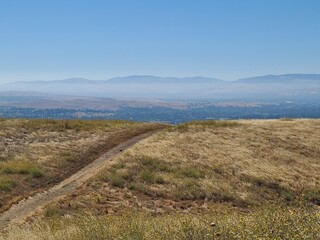 Fiddleneck trail in Las Trampas Wilderness, San Ramon, California
