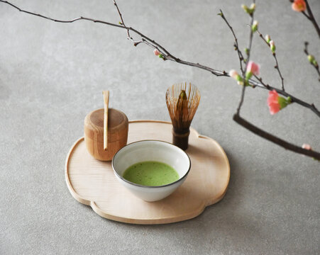 Japanese tea ceremony with matcha green tea. 抹茶の点前