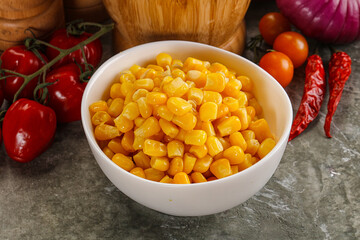 Sweet canned ripe corn grain