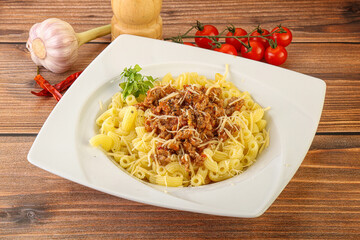 Bolognese pasta with beef meat and cheese
