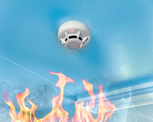 smoke detector in the ceiling, emergency fire alarm at an apartment's residential building