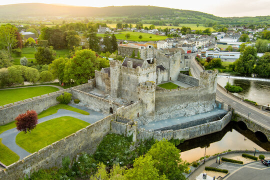 Cahir castle, one of Ireland's most prominent and best-preserved medieval castles, situated on a an island on the River Suir, county Tipperary, Ireland.