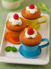 Obraz na płótnie Canvas Raspberry cupcakes.