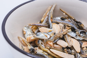 アーモンドフィッシュ