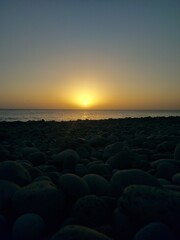 sol, anoitecer, escuro, paisagem, ar livre, natureza, praia, ilha, vista, mar, água, rochas, nuvens