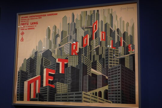 Filmplakat von Boris Bilinski zu Metropolis von Fritz Lang im Kulturforum in Berlin am 20.02.2024