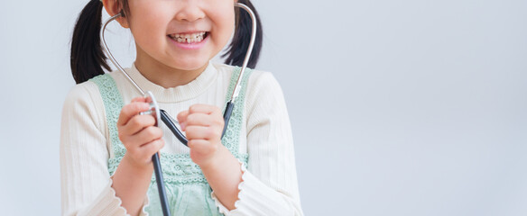 聴診器を持つ子供・将来の夢・医者
