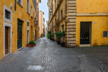 Quiet streets the capital of Italy. Architecture of the Historic Center of Rome. Discover the beauties of ancient Europe and ancient Rome