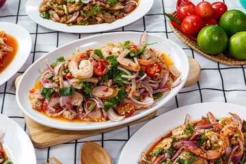 Instant noodle spicy salad with mixed meats