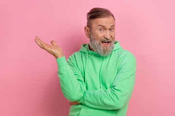Photo portrait of cool pensioner man argument angry annoyed scolding wear trendy green clothes...