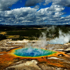 Grand Prismatic Pool Steam Yellowstone Tour Sight