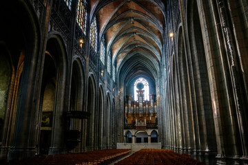 Interiors of Saint Waltrude Collegiate Church in the city of Mons, Belgium - obrazy, fototapety, plakaty