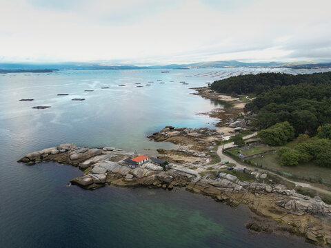 Basin polygon for mussel cultivation in A Illa de Arousa, Rias Baixas, Galicia. Punta Cabalo lighthouse