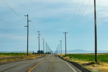 Empty stretch of road to nowhere eastern washington