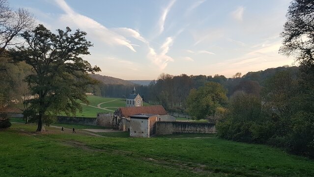 Les vestiges de l'abbaye de Port-Royal des Champs (vall&eacute;e de Chevreuse, &Icirc;le-de-France)